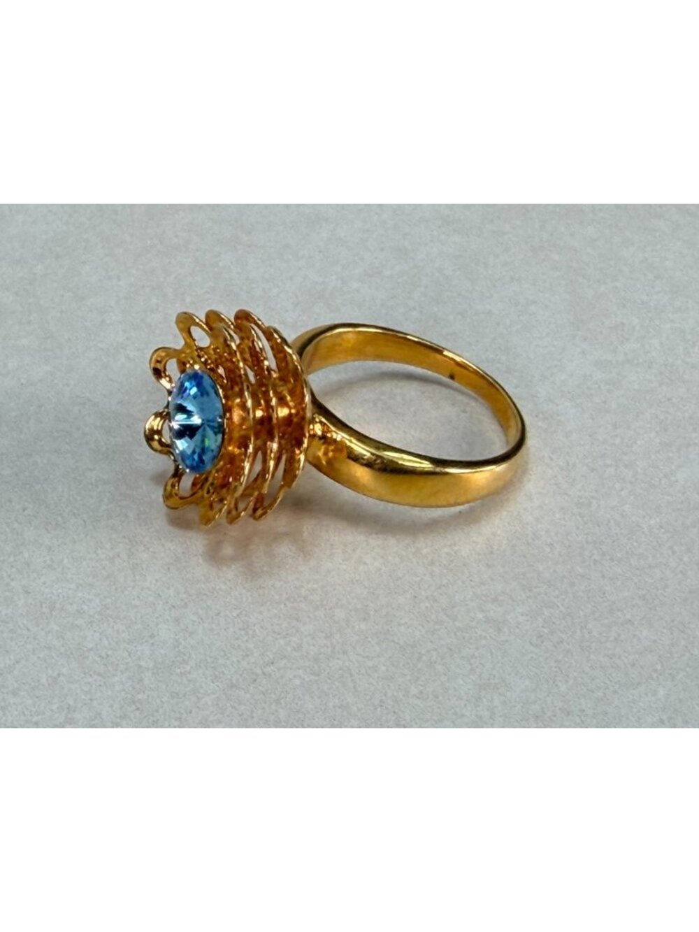 Vintage Gold Tone Blue Solitaire Filigree Ring Estate Jewelry Size 9 Signed
